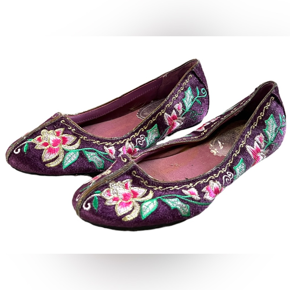 Seychelles Ballet Flats Purple Slip-On Floral Embroidered Shoes. Womens 7